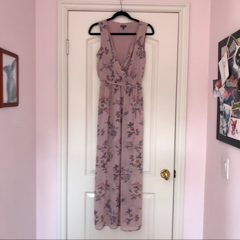 Lily Rose dusty rose floral Maxi dress.